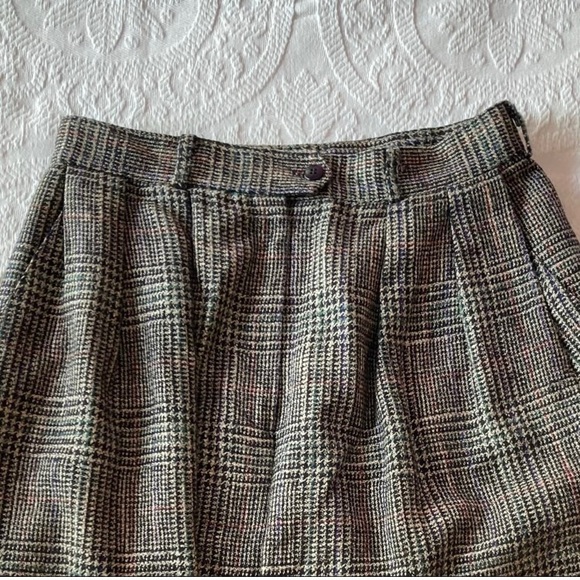 2 pairs wool ladies pants - Picture 8 of 11